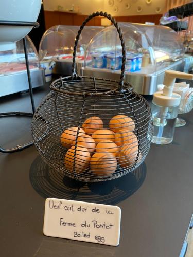 Jídlo v hotelu nebo okolí