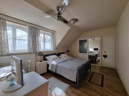 Postel nebo postele na pokoji v ubytování BB Boutique Hotel