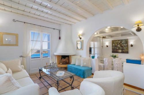 Χώρος καθιστικού στο Seablue Villas