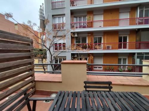 Montserrat Apartments by gaiarooms
