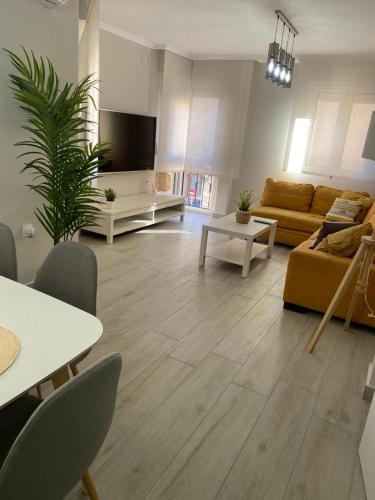 Foto Precioso apartamento a 50 metros de la playa 1
