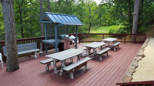 Foto da galeria de Ozarka Lodge Eureka Springs em Eureka Springs