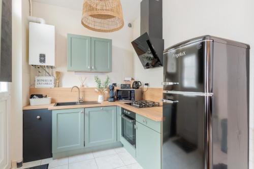 Kuchyň nebo kuchyňský kout v ubytování Coral Sunset