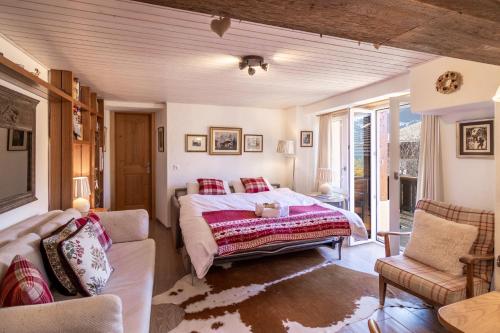 Postel nebo postele na pokoji v ubytování Chalet Schweizerhof 1