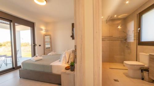 Kylpyhuone majoituspaikassa Romantic Villa Helidoni