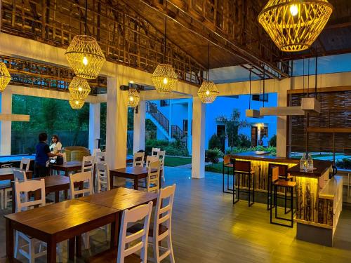 Gallery image of Red Picnic Hostel in Panglao