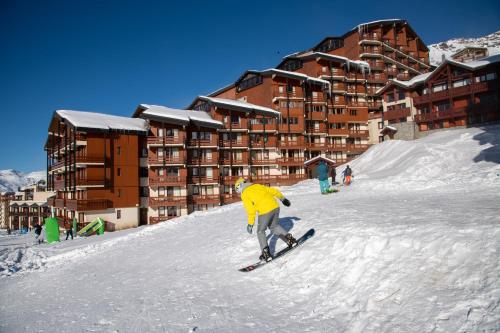 Skiing sa aparthotel o sa malapit