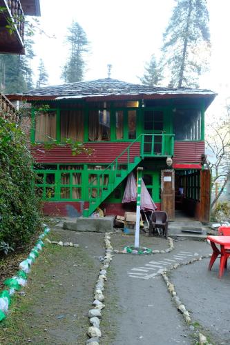 Dannyyy’s Riverside Cottage – Photos 3