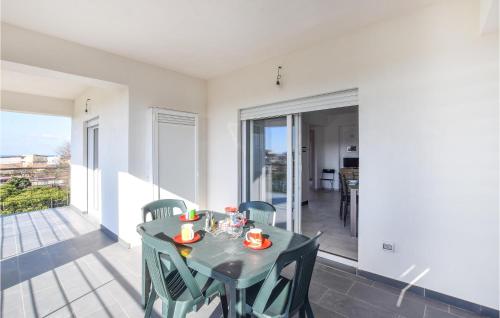 Beautiful Apartment In Nicotera Marina With Wifi And 2 Bedrooms