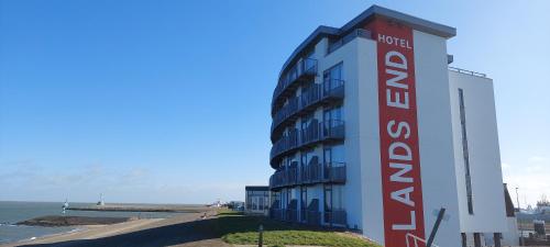 Hotel Lands End, Den Helder (updated prices 2025)