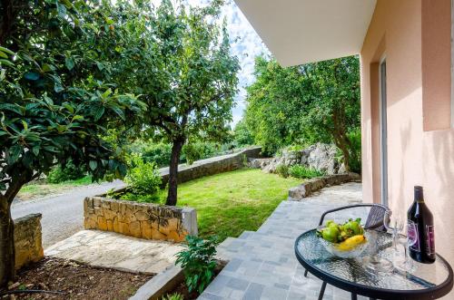 Vonkajšia záhrada v ubytovaní Apartments Dubrovnik Airport