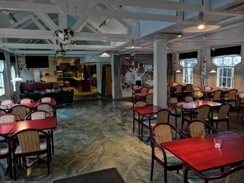 Restoran atau tempat lain untuk makan di Hotel Cikada