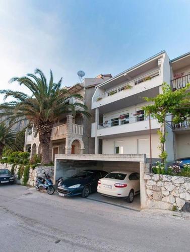 MODERN apartment OMIS