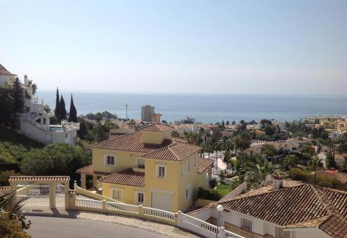 Lovely townhouse in Riviera del Sol, Sitio de Calahonda ...