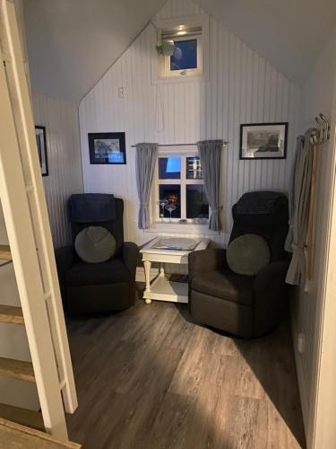 Et sittehjørne på Olenilsøya Mini Villa