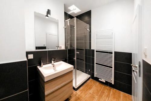 Ett badrum på Arbio I Design Apart in Charlottenburg Berlin