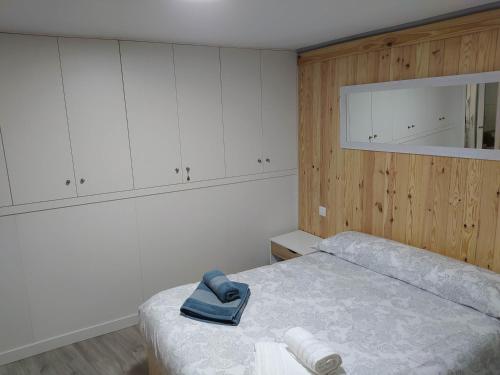 Postel nebo postele na pokoji v ubytování Apartamento céntrico con piscina