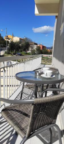 Balkoni atau teres di Spiros - Full Renovated House 2022