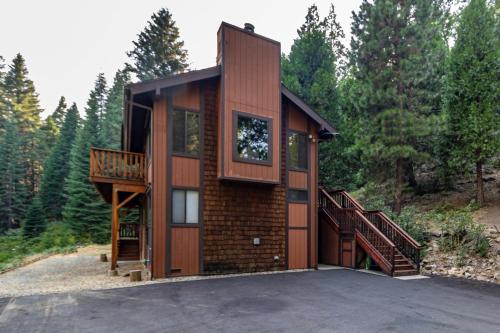 Yosemite Big Rock Cabin – Photos 2