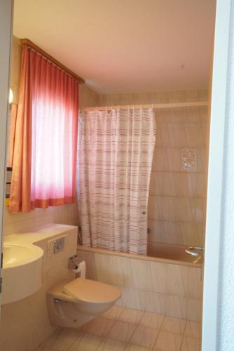 Phòng tắm tại Hotel Sternen