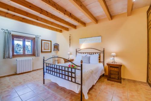 Postel nebo postele na pokoji v ubytování Ideal Property Mallorca - Sort