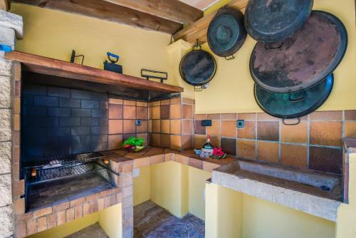 Kjøkken eller kjøkkenkrok på Ideal Property Mallorca - Sort