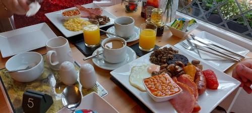 Makanan di atau berdekatan penginapan & sarapan