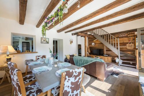 ST-JORIOZ - C'est une maison bleue, 6pax 3 ch, LLA Selections by Location lac Annecy