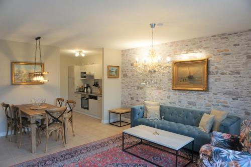 Ruang duduk di Landhaus Storchennest - komfortable Appartements für 2-5 Personen