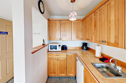 Lower Sky Beach Cabin – Photos 3