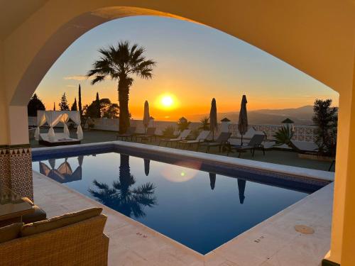 Villa Carmella, Sayalonga – Updated 2022 Prices