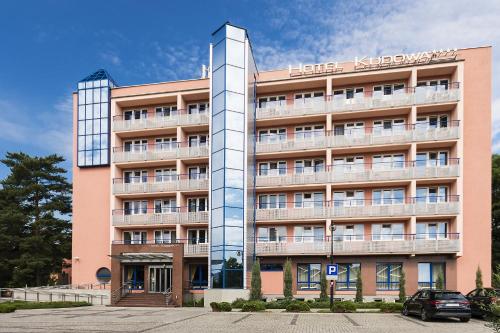 a rendering of a hotel building at Hotel Kudowa Manufaktura Relaksu in Kudowa-Zdrój