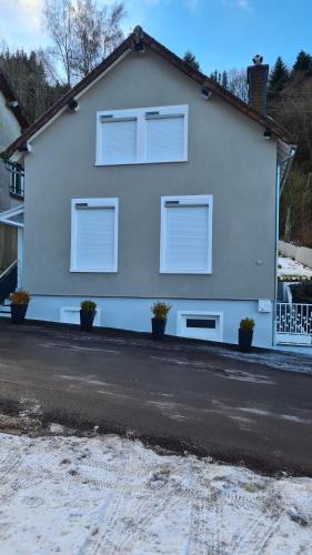 Billede fra billedgalleriet på House Sleeps 10 with Free Parking i La Bourboule