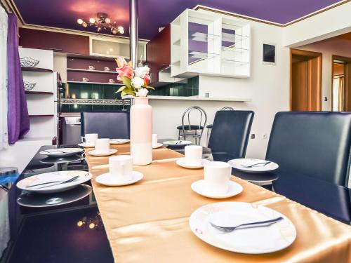 Kuchyňa alebo kuchynka v ubytovaní Apartment Anić-3 by Interhome