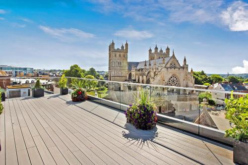The Penthouse - With 360 terrace views of the Cathedral and Exeter City