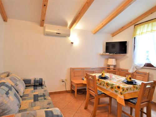 Apartment Denise-1 by Interhome