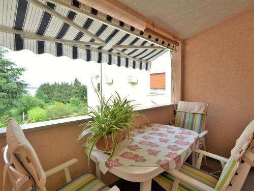 Apartment Denise-2 by Interhome