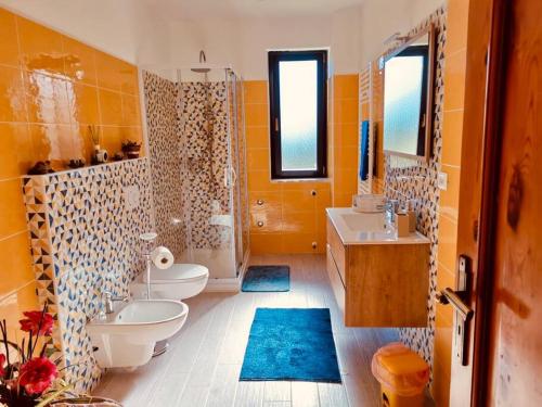 Kamar mandi di Casa Angelica (Pizzo, Tropea, Lamezia)