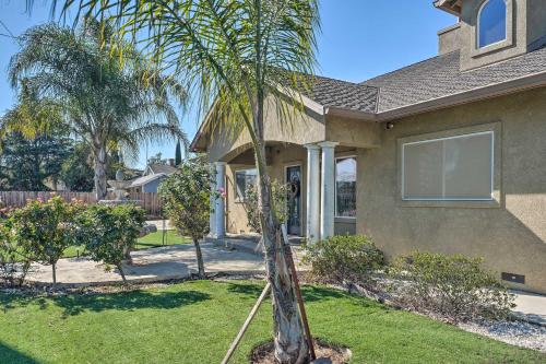 マンテカにあるManteca Home with Gated Yard about 2 Mi to Downtownのギャラリーの写真