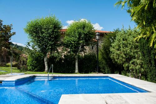 Πισίνα στο ή κοντά στο Hotel Infantado