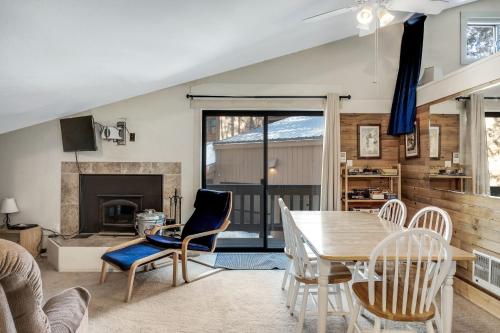 Loft Condo with Bonus Area - Creekside #7