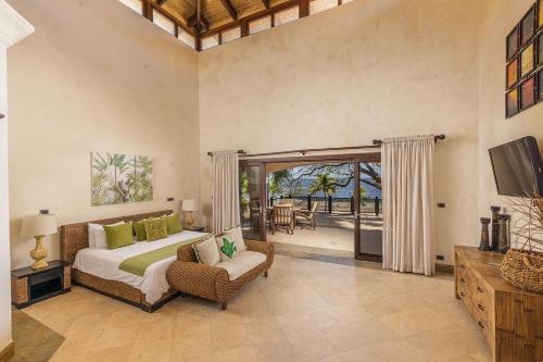 Gallery image of Extravagant Beachfront Mansion in Flamingo, Second to None in Playa Flamingo