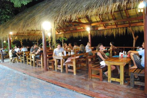 Restaurace v ubytování Phi Phi Rimlay Resort