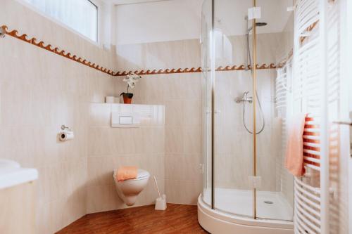 Phòng tắm tại Parkhotel Weber-Müller