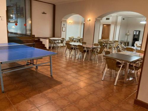 Настольный теннис в Hotel Rural Mariblanca или поблизости