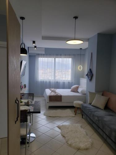 Gallery image of Appartamento Nr. 28. Centrale e luminoso in Shkodër