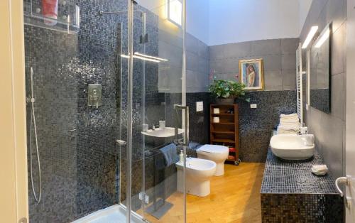 Maison 26 - Luxury Suites tesisinde bir banyo