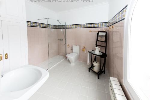 Ett badrum på Cal Xamora