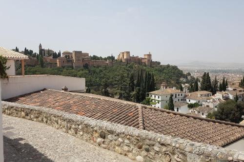 Cueva Albaicín Granada avec vue sur lAlhambra, Granada ...