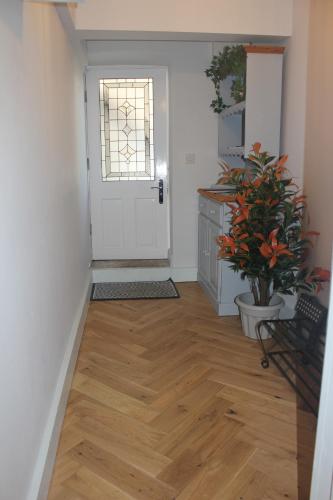1-Bed Apartment in Wells – Photos 4